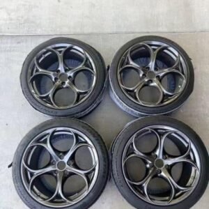 Alfa Romeo Giulia Quadrifoglio wheels