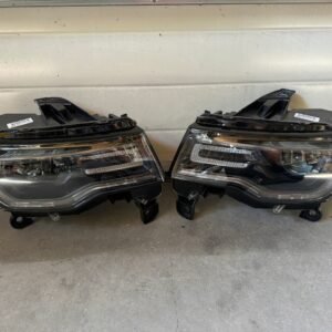 2023 Jeep grand cherokee Xenon Headlights